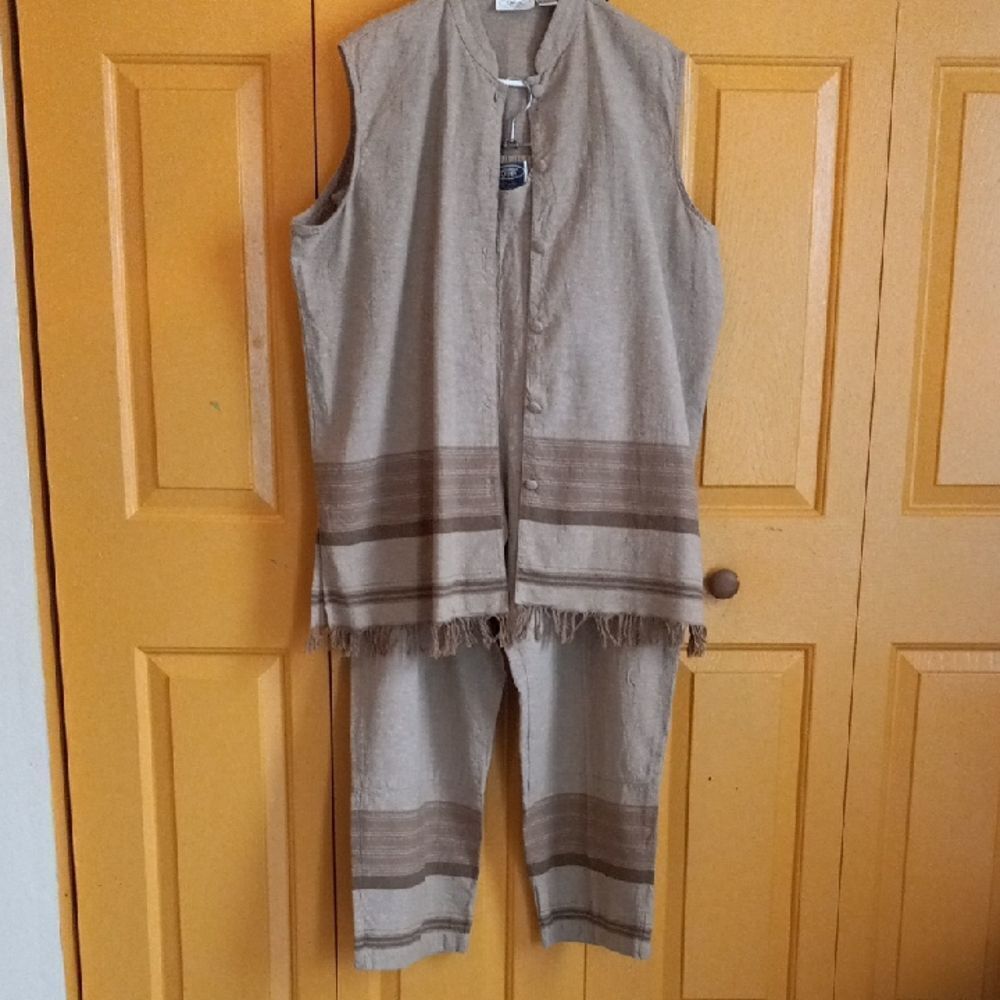 Caran New York Sleeveless Linen Set